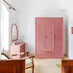 Isabella *