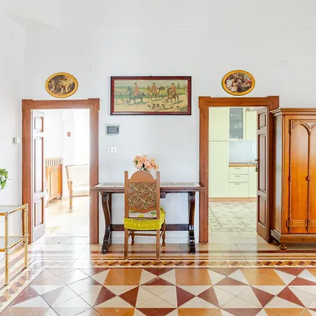 Διαμέρισμα Isabella *